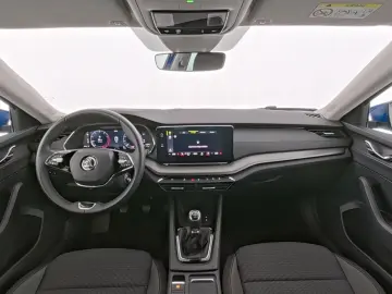 SKODA Octavia Ambition AHK Navi Fernlichtassist Tempo