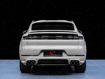 Porsche Cayenne E-Hyb Coupé 2025 Club SportDesign