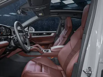 Porsche Cayenne E-Hyb Coupé 2025 Club SportDesign