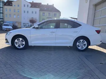 SKODA Octavia 1.5TSI Amb Winterpaket digit.Display PDC