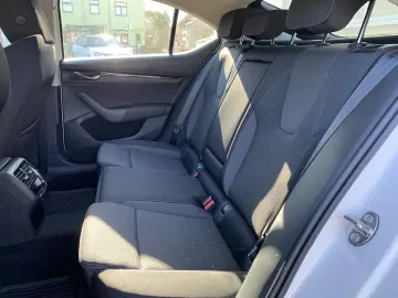 SKODA Octavia 1.5TSI Amb Winterpaket digit.Display PDC