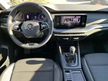 SKODA Octavia 1.5TSI Amb Winterpaket digit.Display PDC