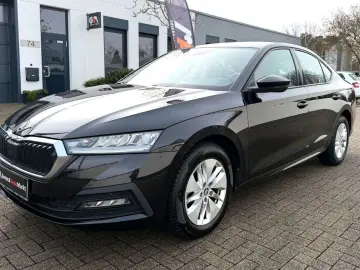 SKODA Octavia Lim. Business Rückfahrkamera LED DAB DSG