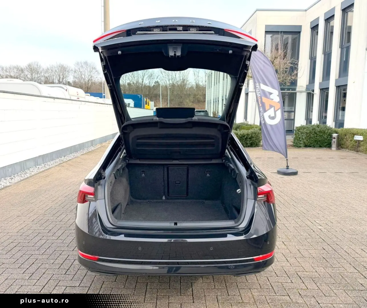 SKODA Octavia Lim. Business Rückfahrkamera LED DAB DSG