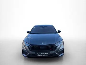 SKODA Octavia RS DCC Colum 19  AHK ACC Matrix el. Sitz