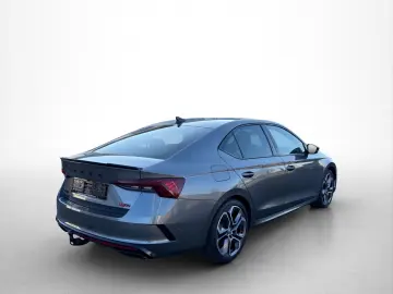 SKODA Octavia RS DCC Colum 19  AHK ACC Matrix el. Sitz