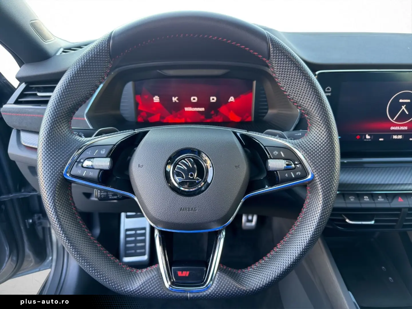 SKODA Octavia RS DCC Colum 19  AHK ACC Matrix el. Sitz