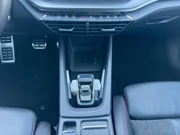 SKODA Octavia RS DCC Colum 19  AHK ACC Matrix el. Sitz