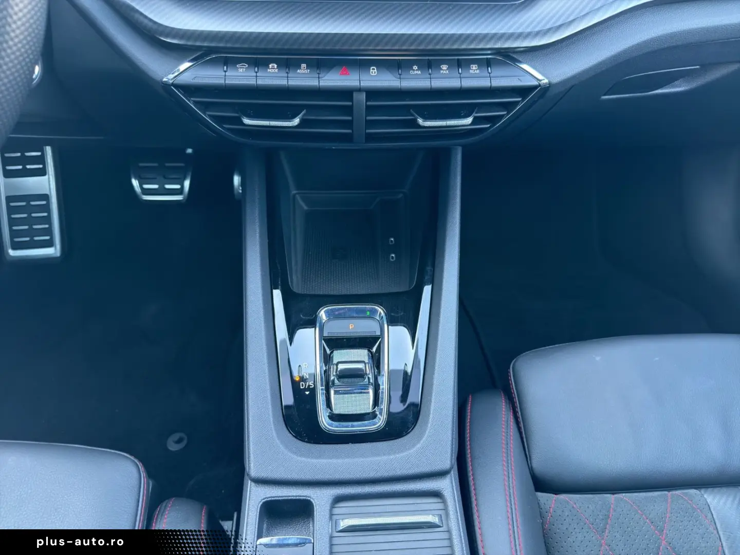 SKODA Octavia RS DCC Colum 19  AHK ACC Matrix el. Sitz