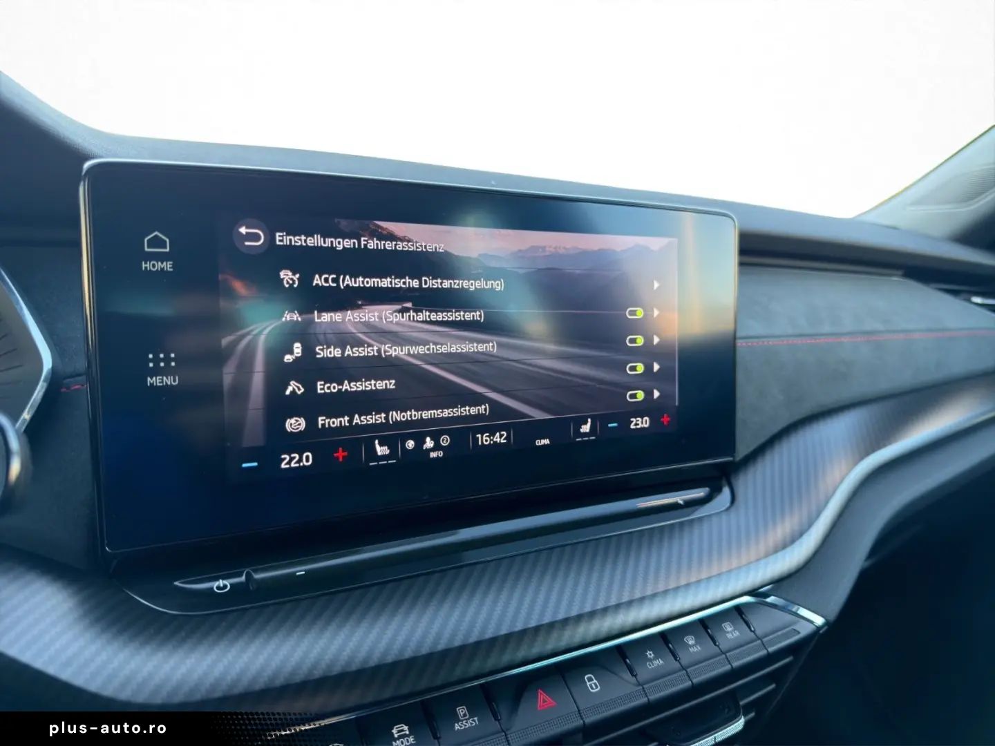 SKODA Octavia RS DCC Colum 19  AHK ACC Matrix el. Sitz