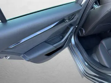 SKODA Octavia RS DCC Colum 19  AHK ACC Matrix el. Sitz