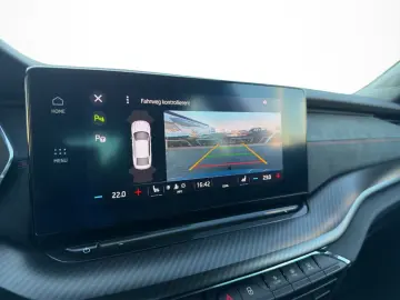 SKODA Octavia RS DCC Colum 19  AHK ACC Matrix el. Sitz