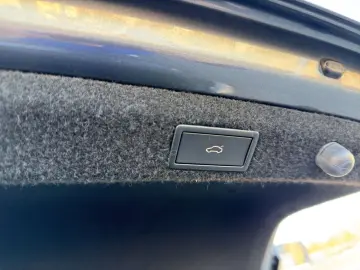 SKODA Octavia RS DCC Colum 19  AHK ACC Matrix el. Sitz