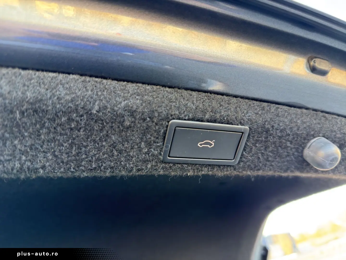 SKODA Octavia RS DCC Colum 19  AHK ACC Matrix el. Sitz