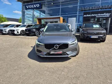 VOLVO XC60 B4 D AWD Geartr. Momentum Pro XeniumPak