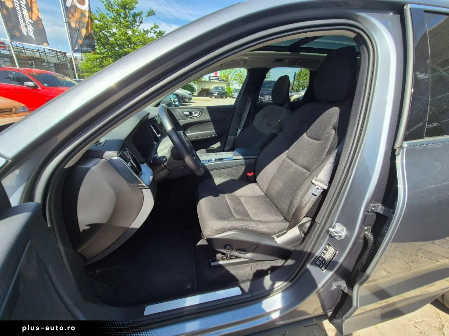 VOLVO XC60 B4 D AWD Geartr. Momentum Pro XeniumPak