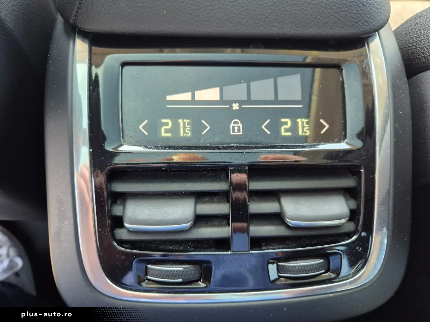 VOLVO XC60 B4 D AWD Geartr. Momentum Pro XeniumPak