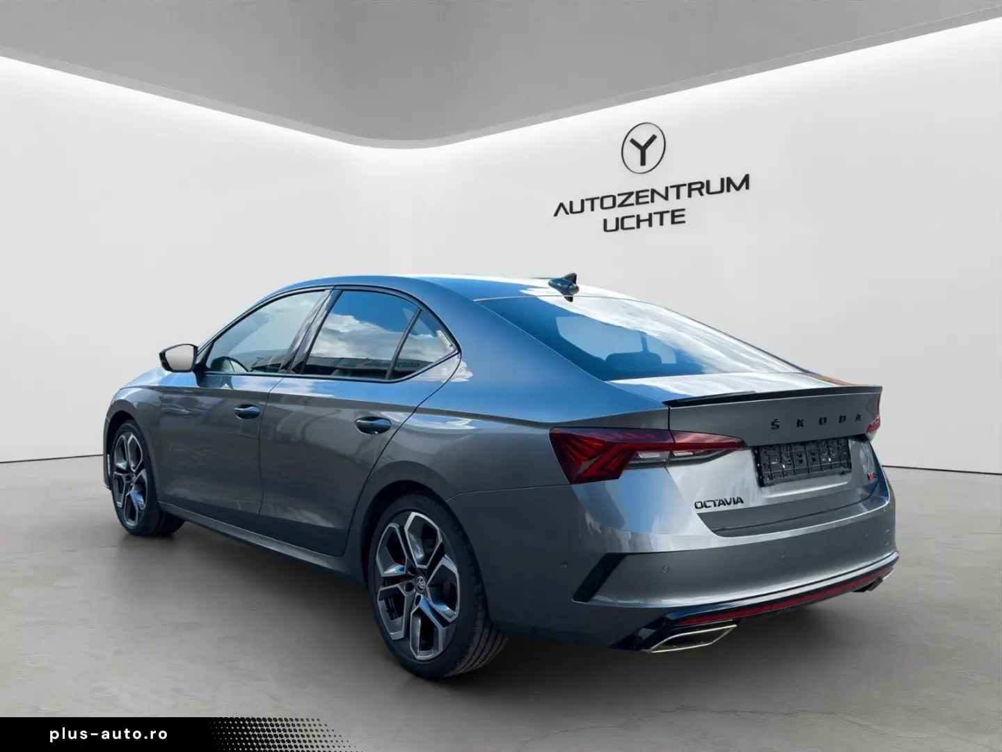 SKODA Octavia Lim. RS Plus  KAMERA ASSIST DCC HUD VOLL