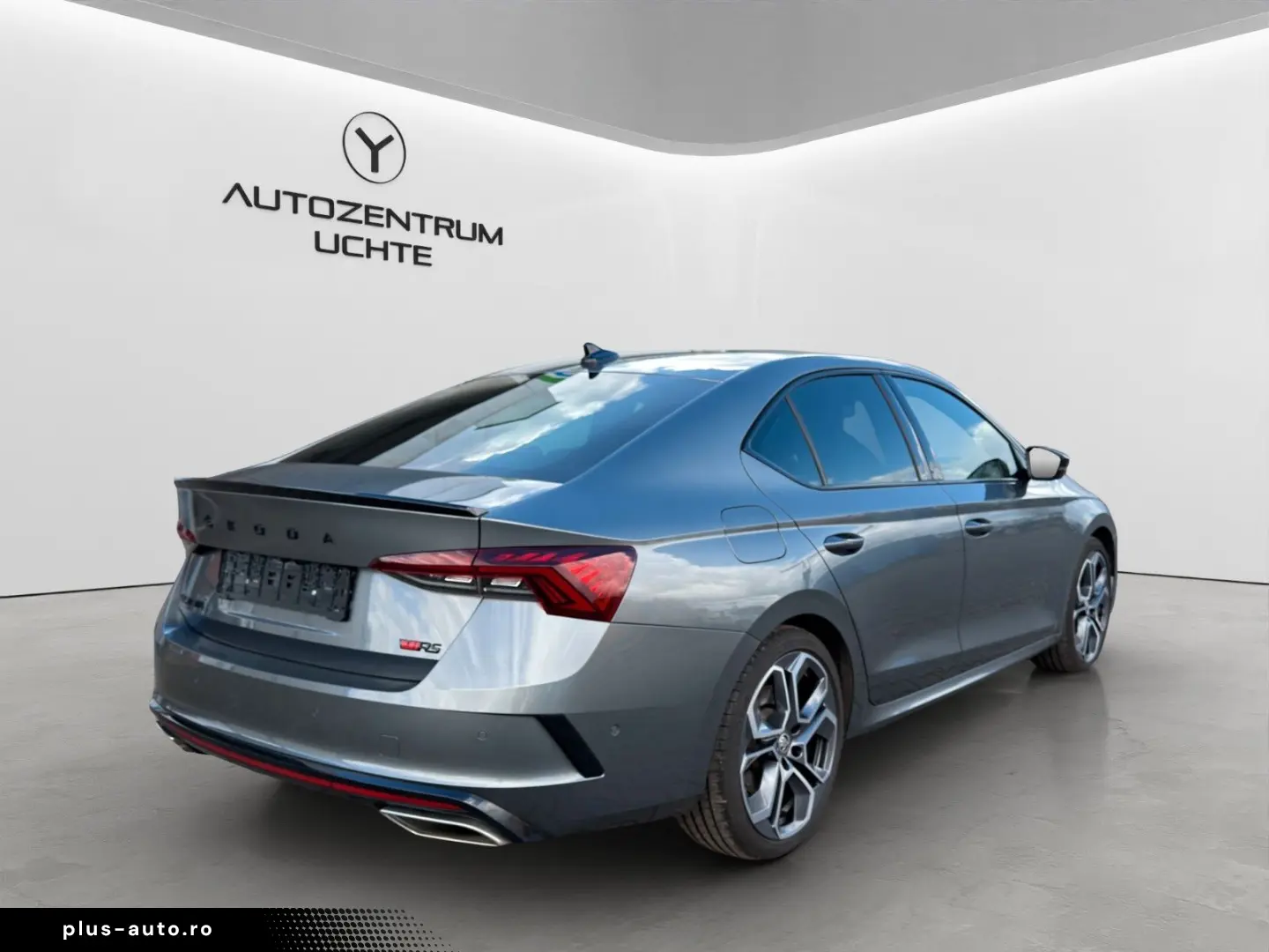 SKODA Octavia Lim. RS Plus  KAMERA ASSIST DCC HUD VOLL