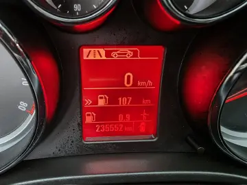 Opel Insignia Benzina 1.6 2012 Manuala