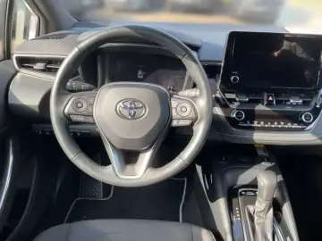 Toyota Corolla 2.0 Hybrid