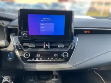 Toyota Corolla 2.0 Hybrid