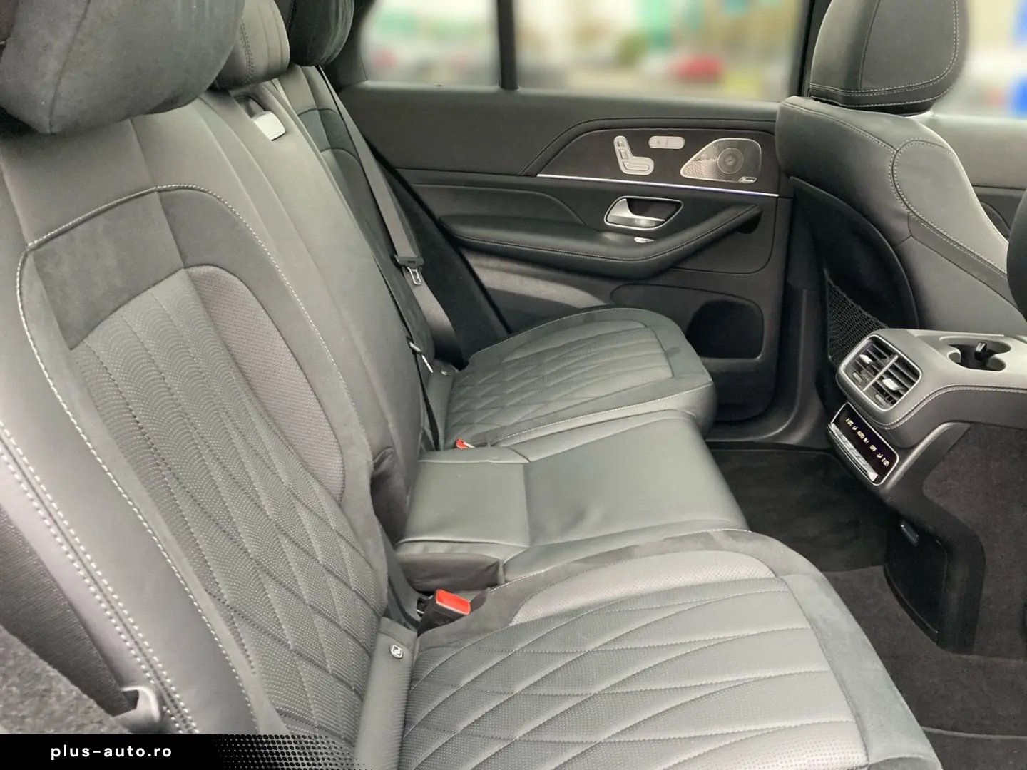 MERCEDES-BENZ GLE 63 AMG 4M  Pano Burm Distr LED Key AHK 360