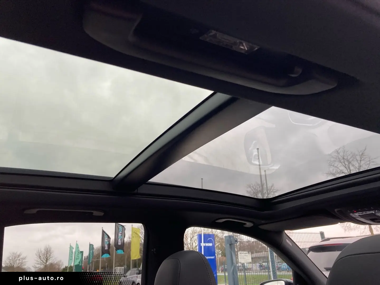 MERCEDES-BENZ GLE 63 AMG 4M  Pano Burm Distr LED Key AHK 360