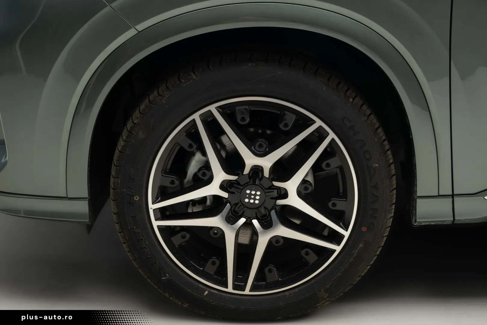 DFSK E5 LUXURY Hybrid Plug-In 7 locuri