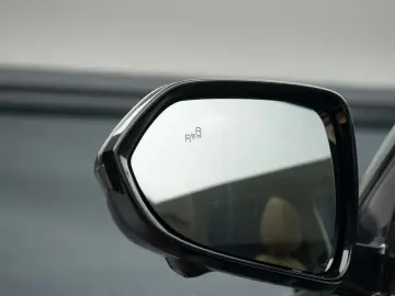 DFSK E5 LUXURY Hybrid Plug-In 7 locuri