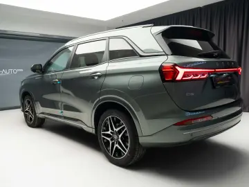 DFSK E5 LUXURY Hybrid Plug-In 7 locuri