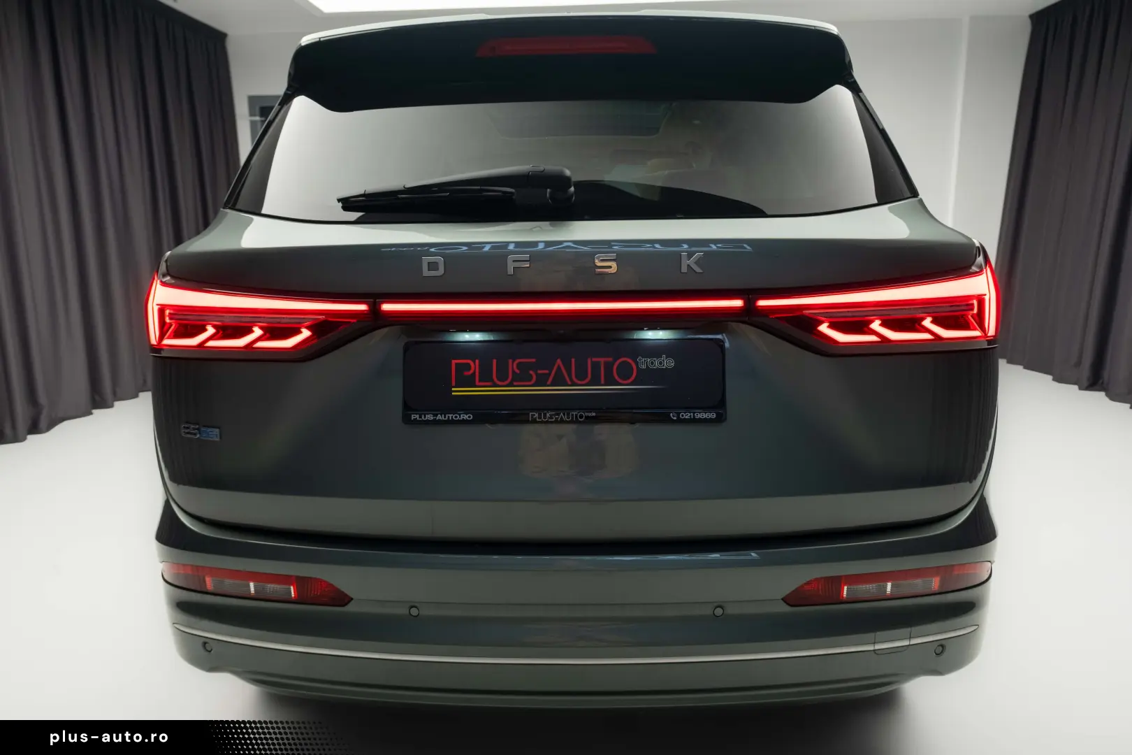 DFSK E5 LUXURY Hybrid Plug-In 7 locuri