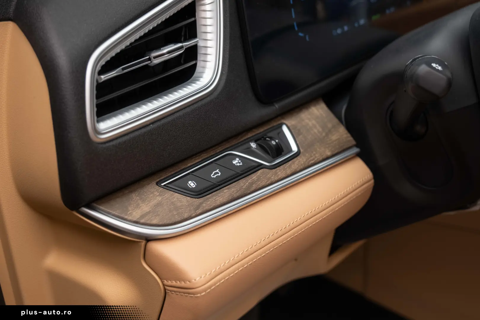 DFSK E5 LUXURY Hybrid Plug-In 7 locuri