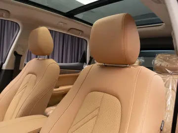 DFSK E5 LUXURY Hybrid Plug-In 7 locuri