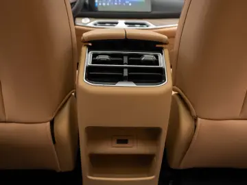 DFSK E5 LUXURY Hybrid Plug-In 7 locuri