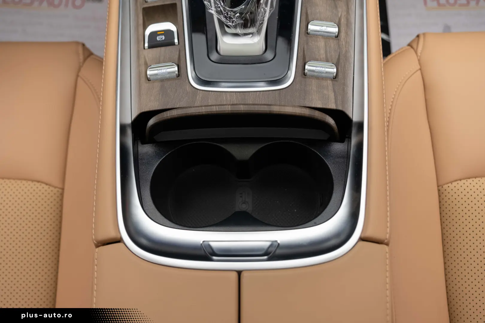 DFSK E5 LUXURY Hybrid Plug-In 7 locuri