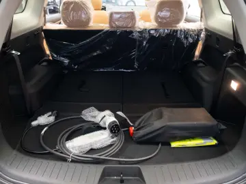 DFSK E5 LUXURY Hybrid Plug-In 7 locuri