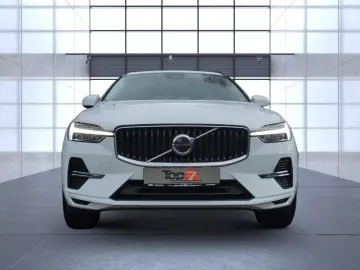 VOLVO XC60 B4 (Diesel) Momentum Pro AWD Automatik Navi