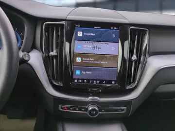 VOLVO XC60 B4 (Diesel) Momentum Pro AWD Automatik Navi