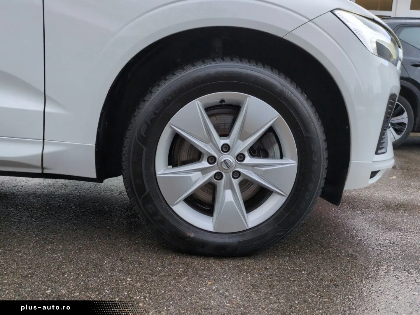 VOLVO XC60 B4 (Diesel) Momentum Pro AWD Automatik Navi