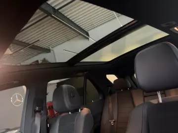 MERCEDES-BENZ GLE 300 d 4M AMG-Line Burm KeyGo MBeam S-Dach