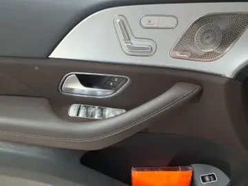 MERCEDES-BENZ GLE 350 de 4M- AHK KomfP PANO AssiP KAM