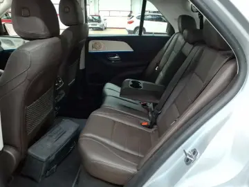 MERCEDES-BENZ GLE 350 de 4M- AHK KomfP PANO AssiP KAM
