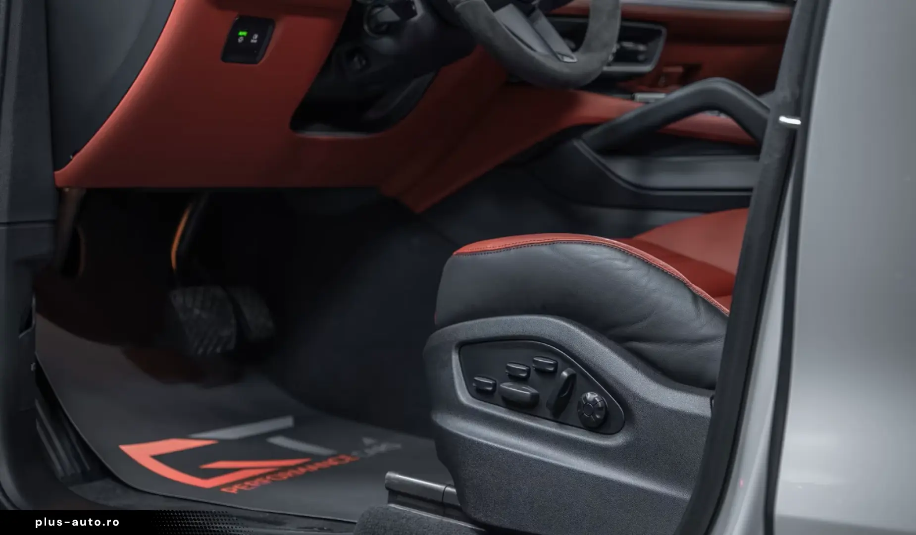 Porsche Cayenne E-Hyb Coupé BLACK EDITION