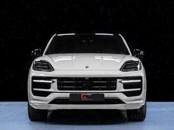 Porsche Cayenne E-Hyb Coupé BLACK EDITION