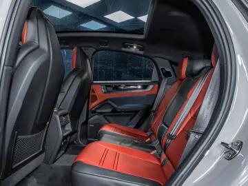 Porsche Cayenne E-Hyb Coupé BLACK EDITION