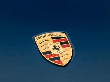 Porsche Cayenne E-Hybrid Coupe Black Edition HA