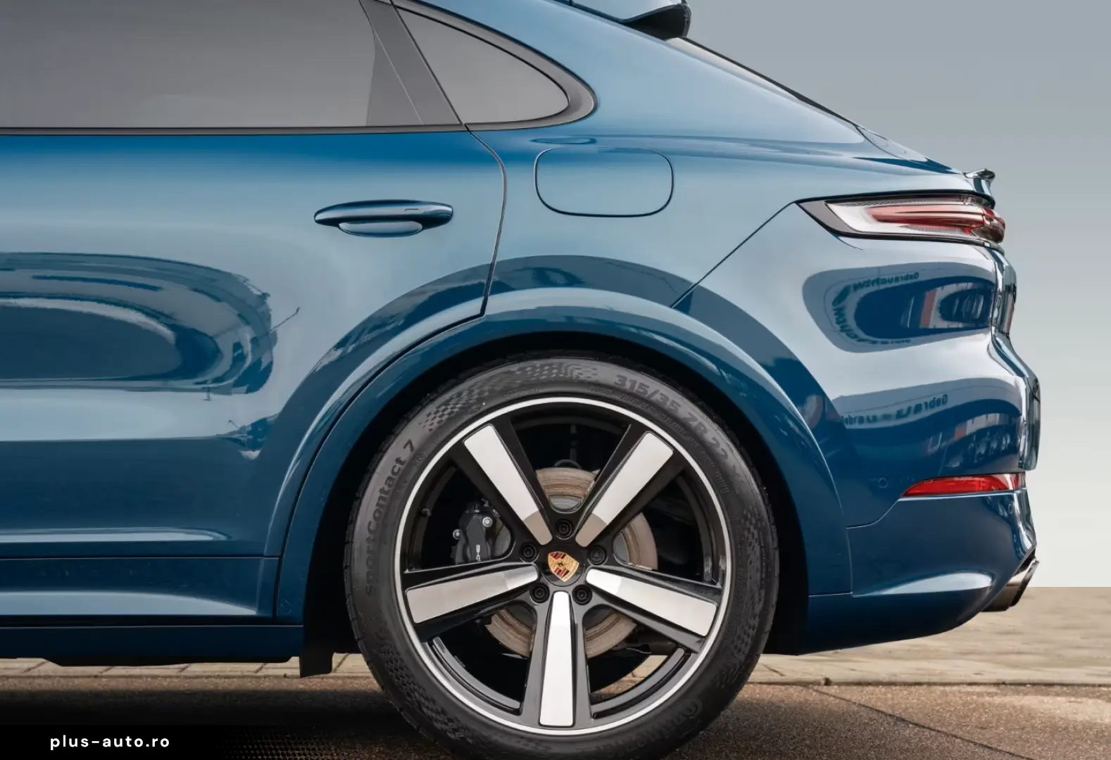 Porsche Cayenne E-Hybrid Coupe Black Edition HA