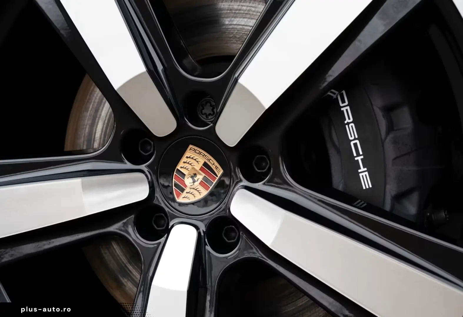 Porsche Cayenne E-Hybrid Coupe Black Edition HA