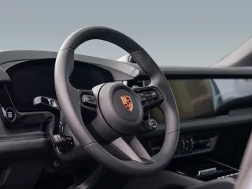 Porsche Cayenne E-Hybrid Coupe Black Edition HA